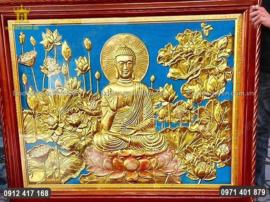 Họa tiết hoa văn được d&aacute;t v&agrave;ng 9999 v&ocirc; c&ugrave;ng sang trọng